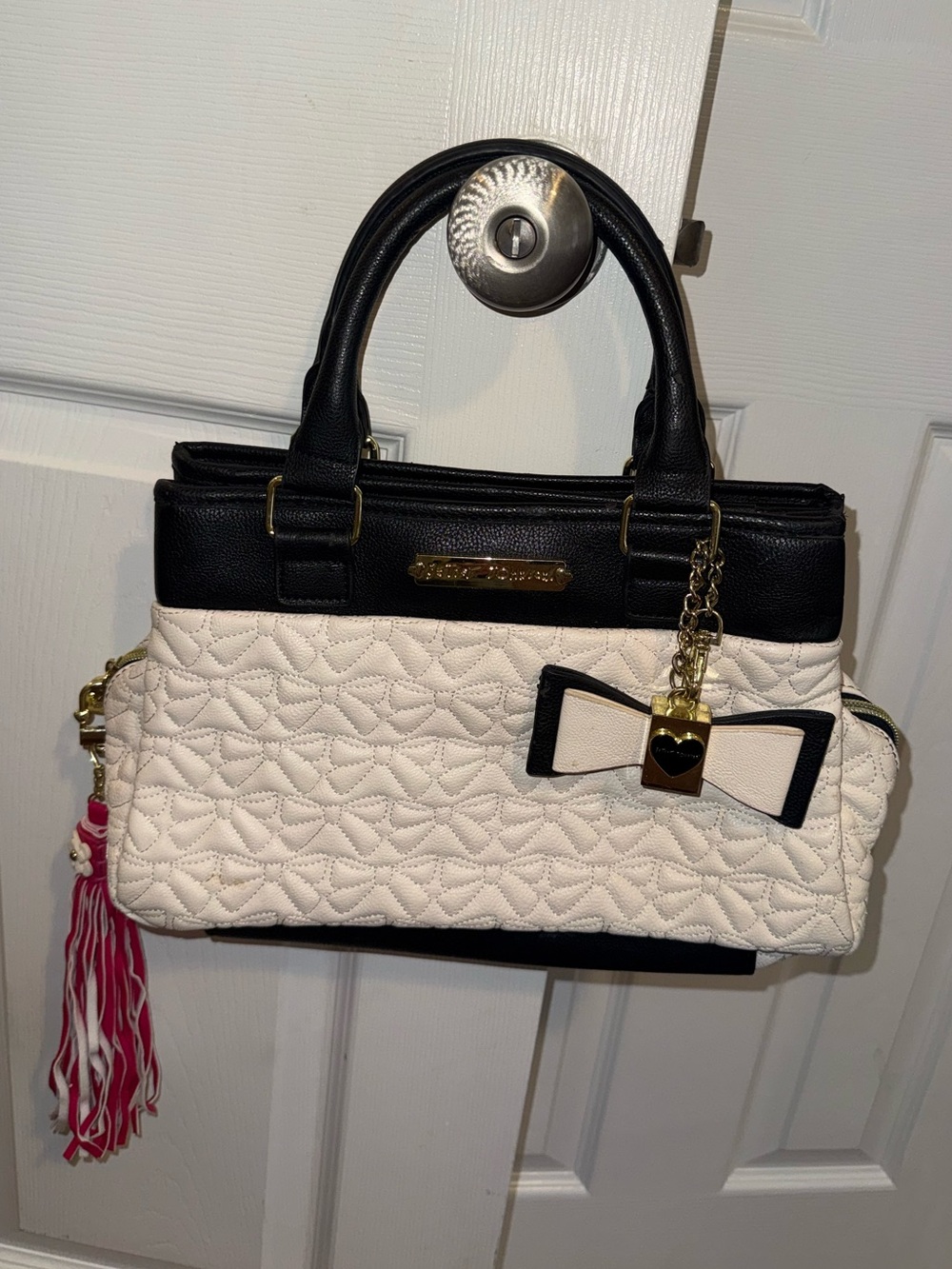 Betsey Johnson Black & White Quilted Bow Satchel Handbag Purse